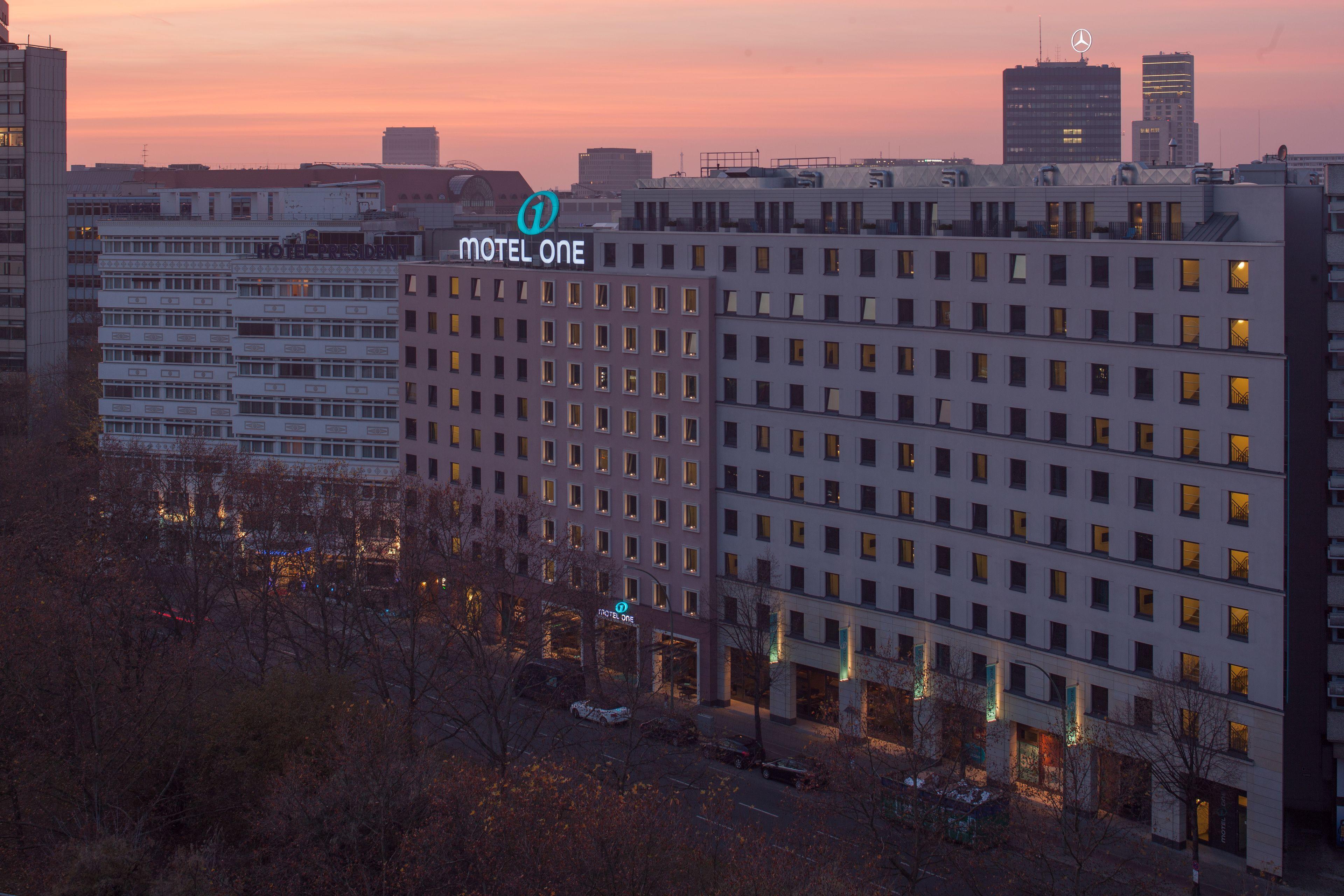 Motel One Berlin-Tiergarten — Photos 2